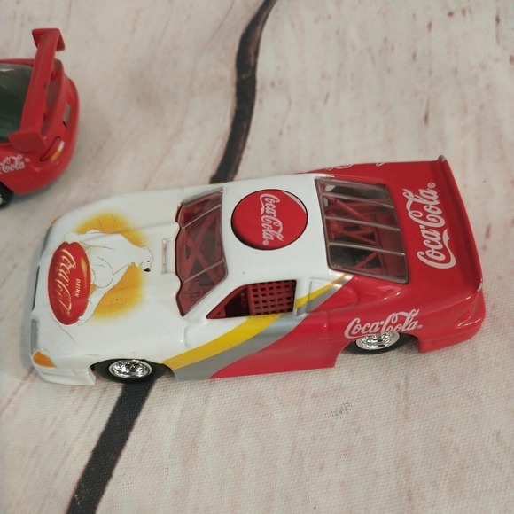 Lot of 4 Coca Cola Hot Wheels Playing Mantis Viper Charger 1970 Plymouth Cuda - Picture 2 of 16